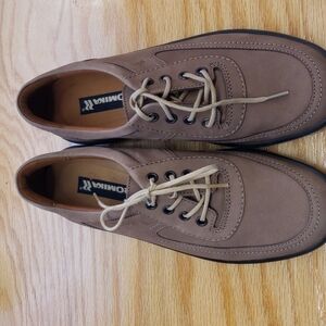 Romina women's shoes size 36M NWOT